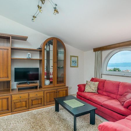 Pansion Dujmovic 1 Apartman Malinska Kültér fotó
